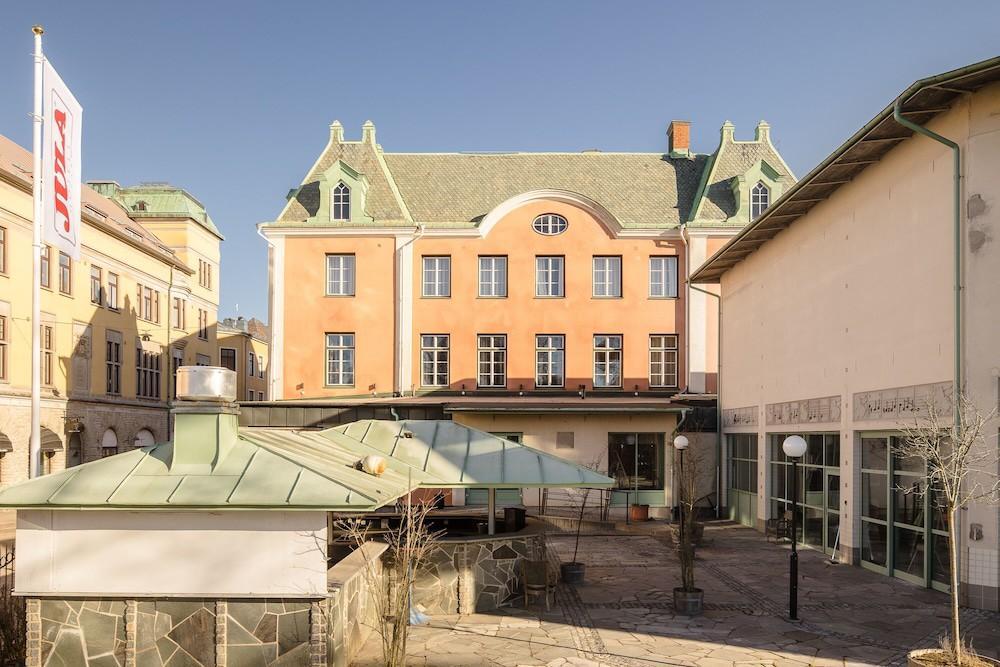 Skara Stadshotell Экстерьер фото