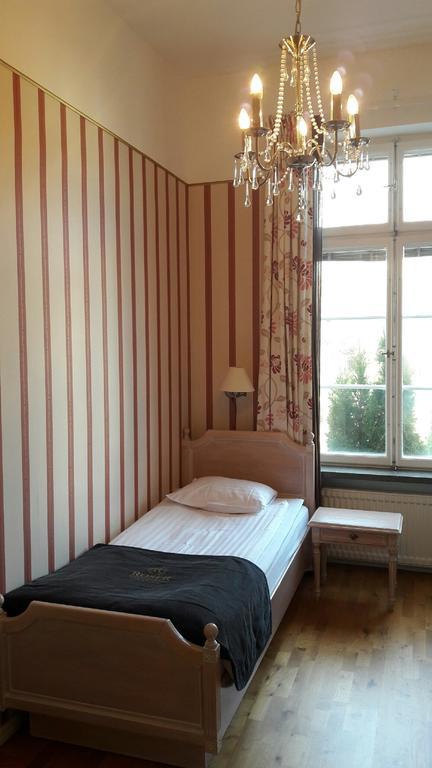 Skara Stadshotell Экстерьер фото